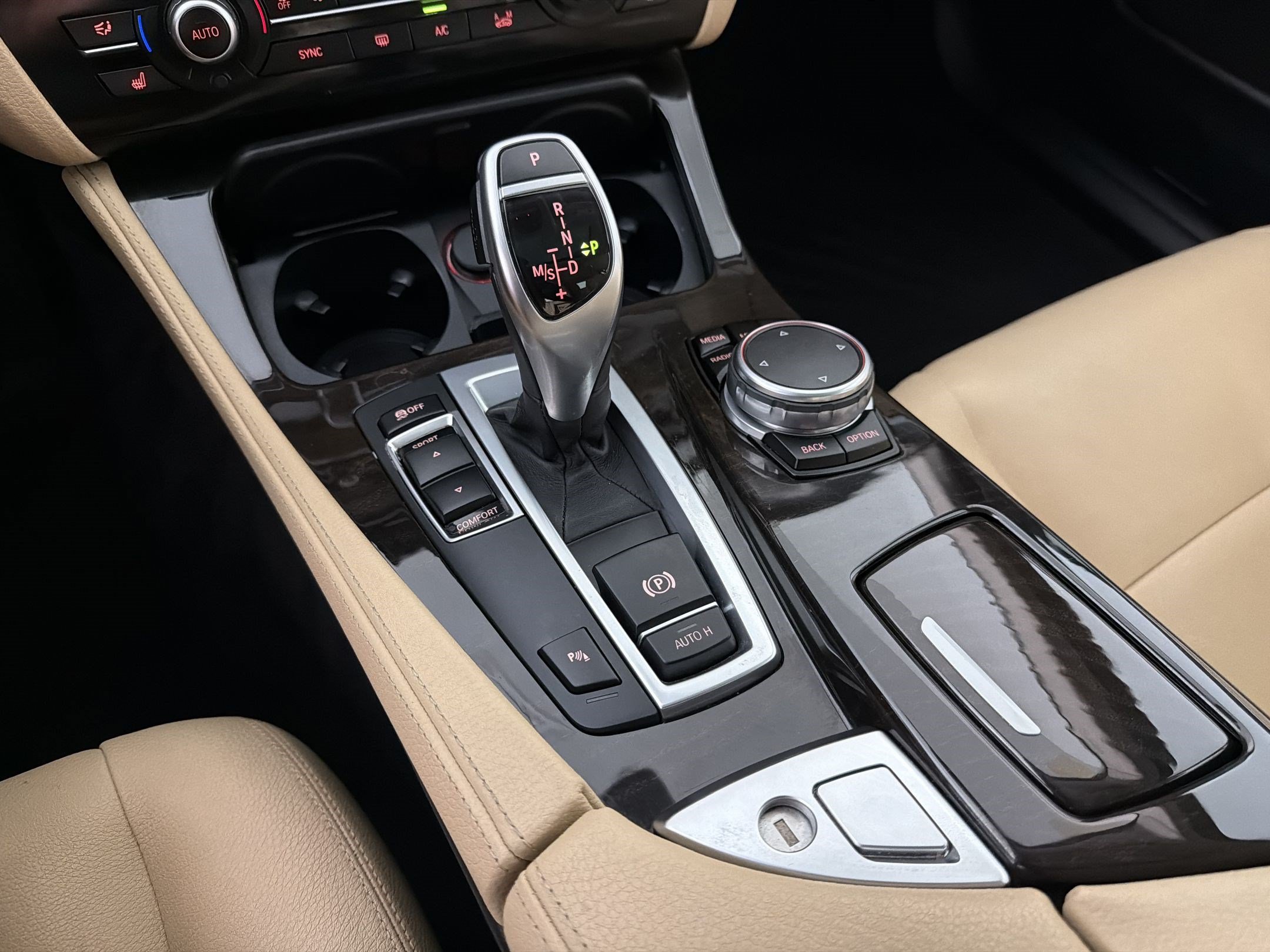 Used 2016 BMW 528i Sedan RWD image 17