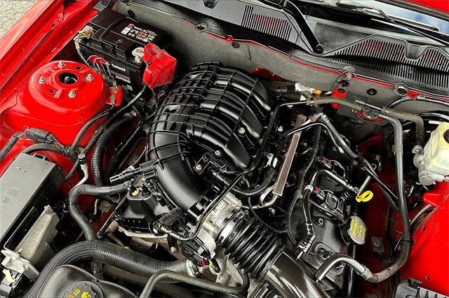 Used 2013 Ford Mustang Premium image 33