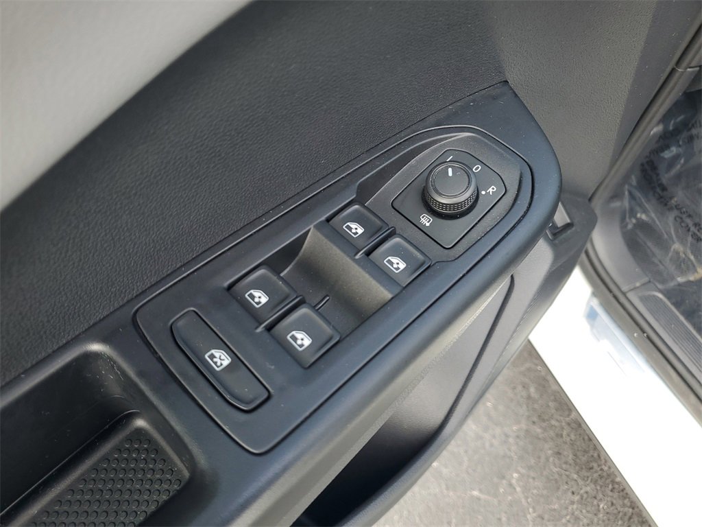 Used 2022 Volkswagen Taos SEL image 18