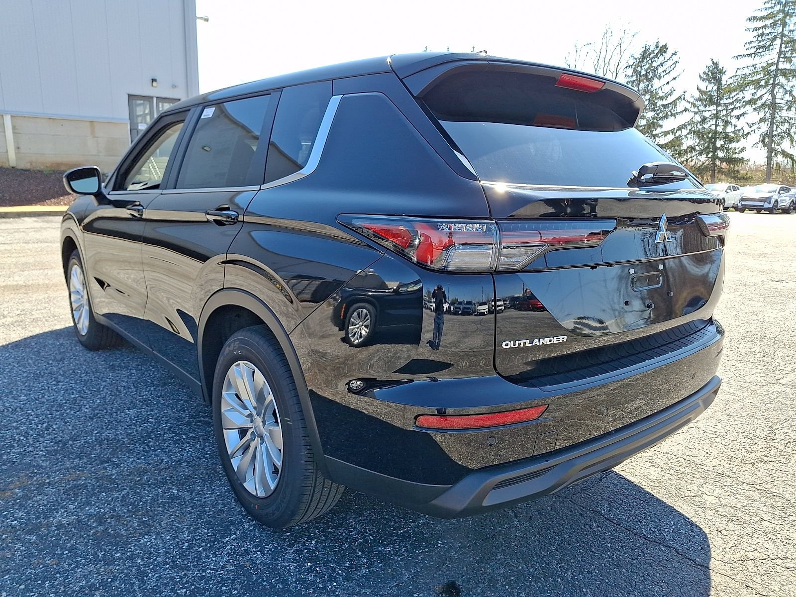 New 2026 Mitsubishi Outlander ES AWD/4WD image 6