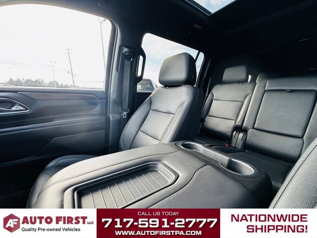 Used 2022 Chevrolet Suburban LT image 16