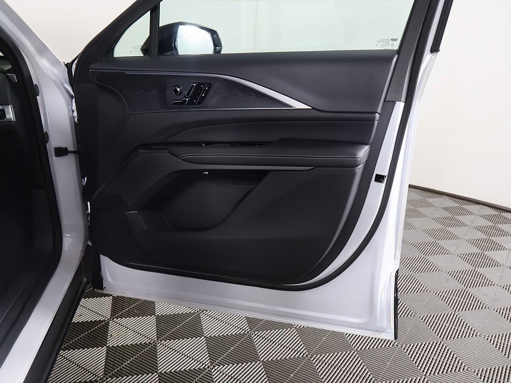 Used 2025 Cadillac Lyriq Sport w/ LPO, Floor Liner Package image 22