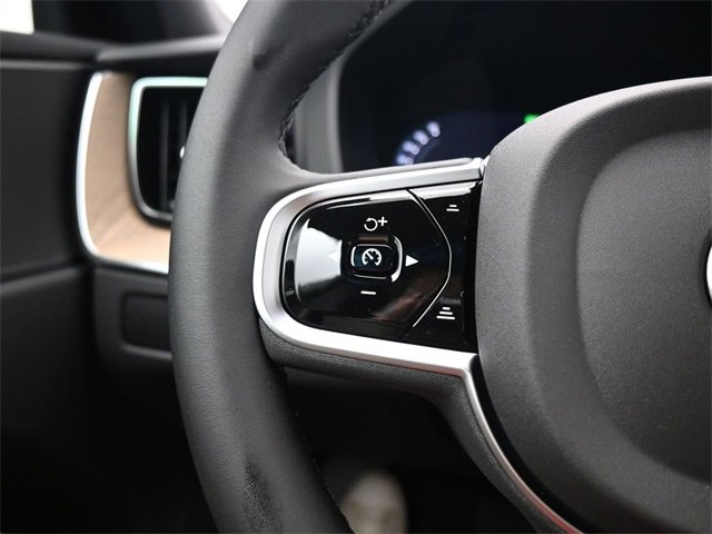 New 2026 Volvo XC60 B5 Core w/ Climate Package image 25