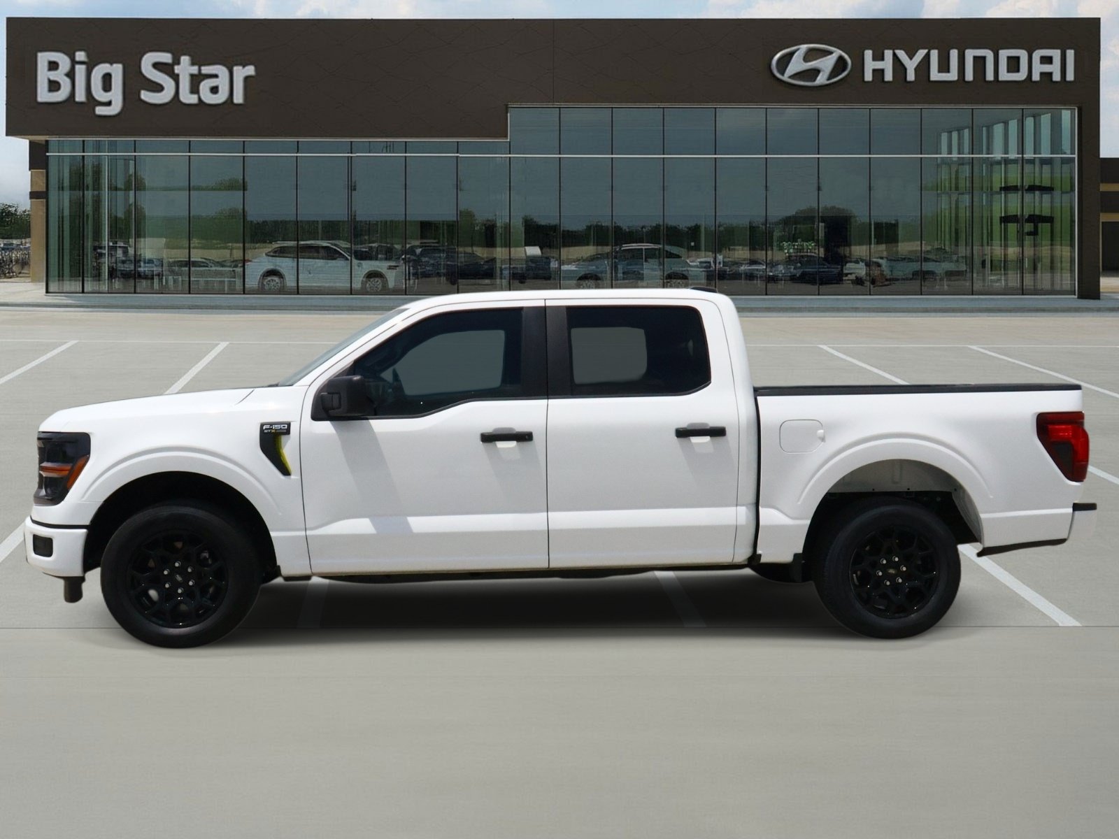 Used 2025 Ford F150 STX RWD image 2