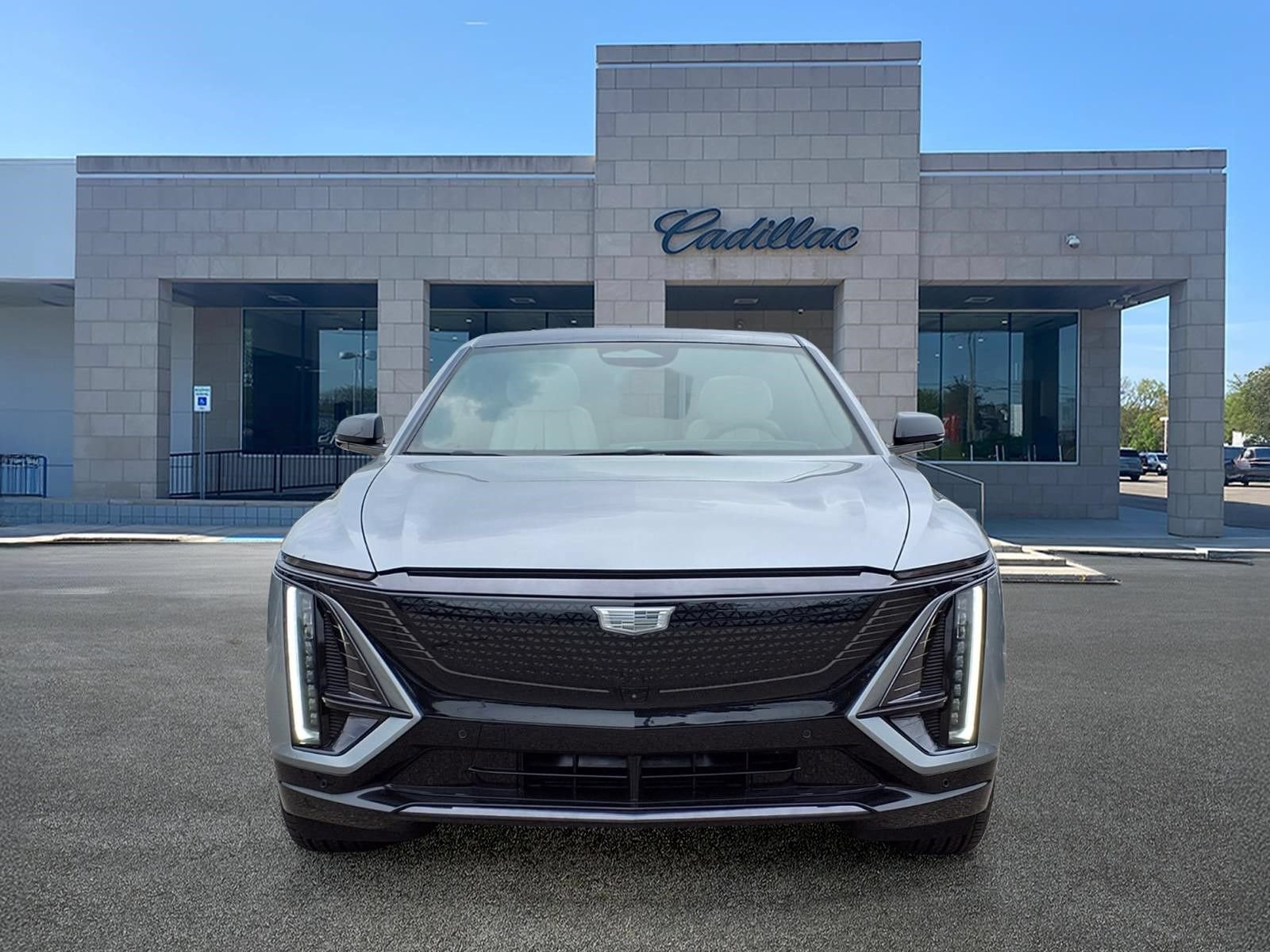 New 2027 Cadillac Lyriq Sport w/ LPO, Floor Liner Package AWD/4WD image 2