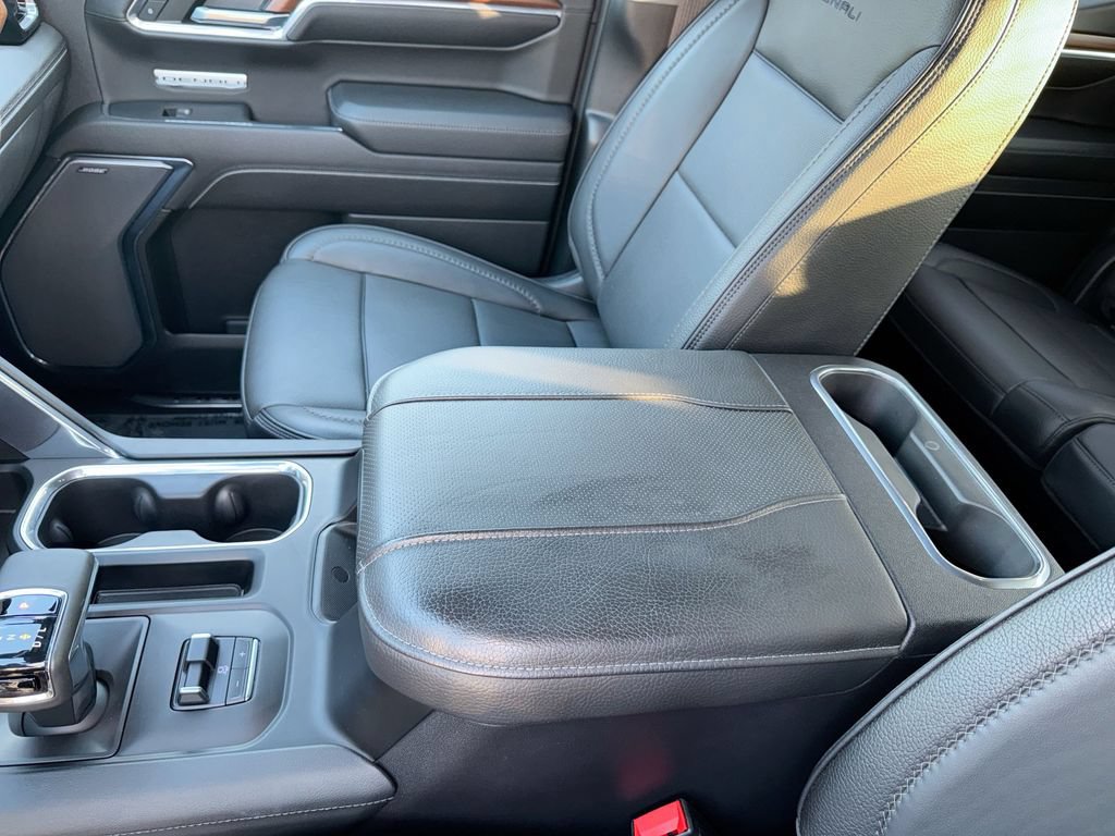 Used 2023 GMC Sierra 1500 Denali w/ Technology Package AWD/4WD image 24