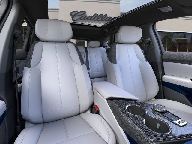 New 2025 Cadillac Optiq Luxury 1 w/ LPO, Floor Liner Package image 38