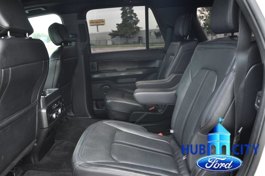Used 2019 Ford Expedition Limited w/ Equipment Group 302A RWD image 12
