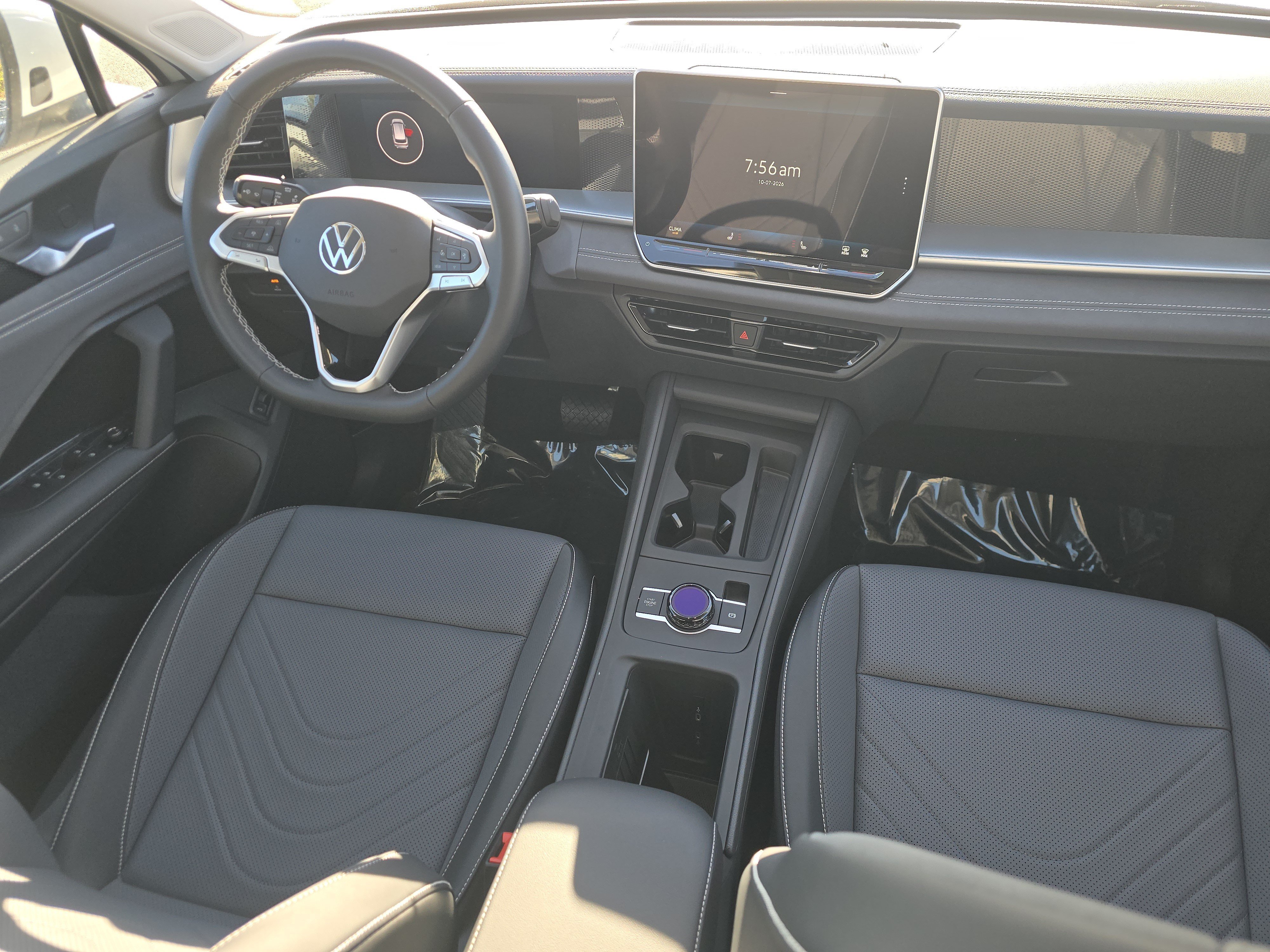 New 2026 Volkswagen Tiguan SE AWD/4WD image 18