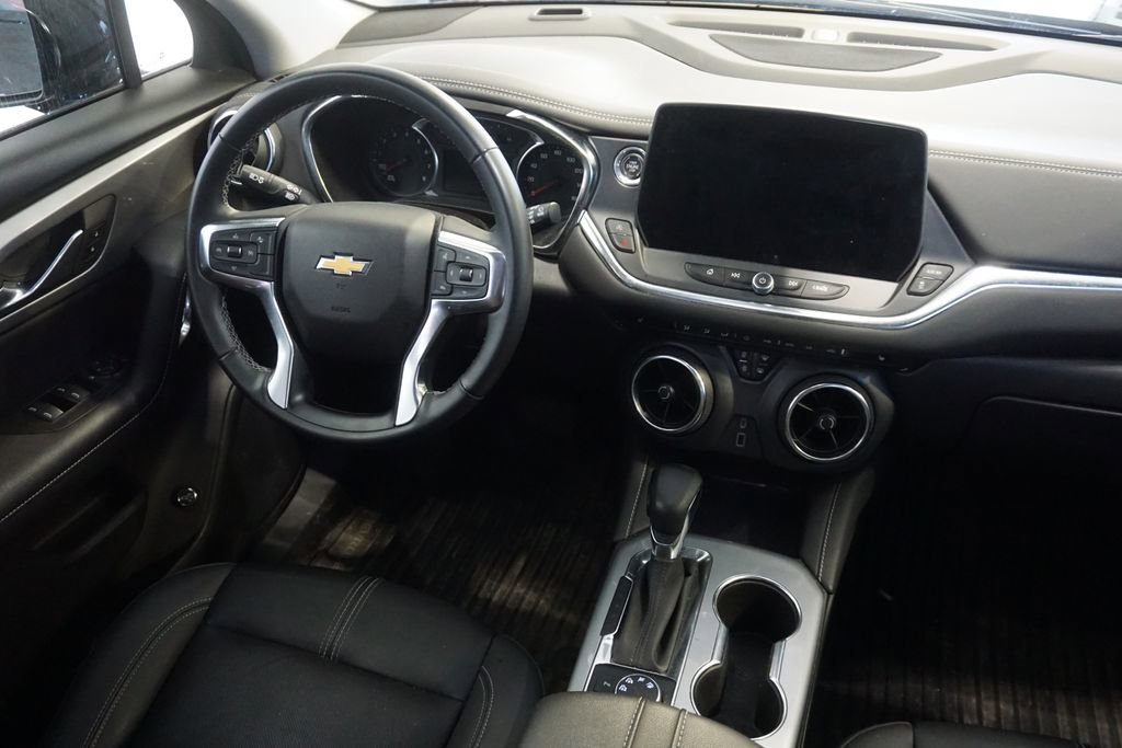 Used 2024 Chevrolet Blazer LT AWD/4WD image 27