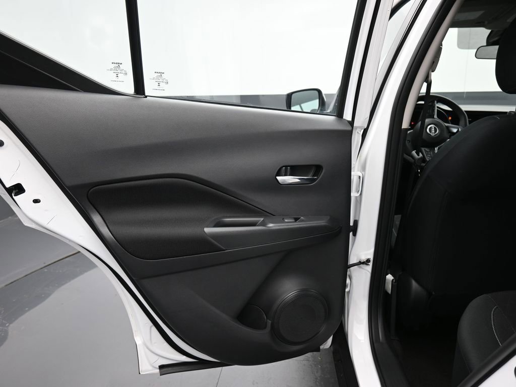 Used 2024 Nissan Kicks SV FWD image 33