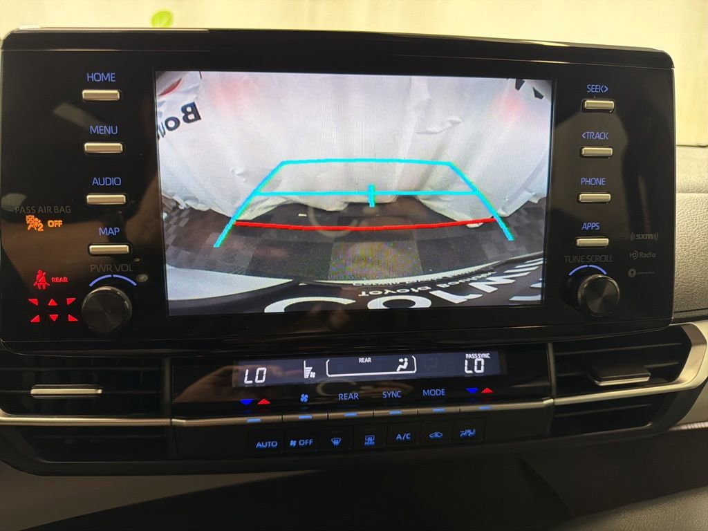 Used 2021 Toyota Sienna LE AWD/4WD image 30