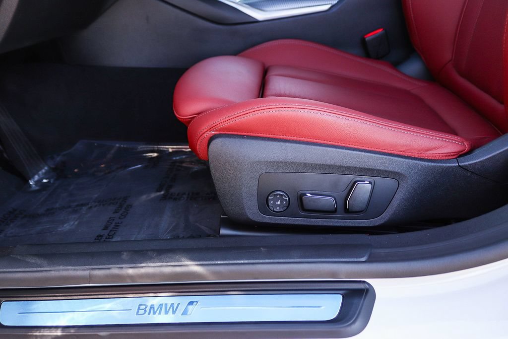 Certified 2025 BMW i4 eDrive40 RWD image 22