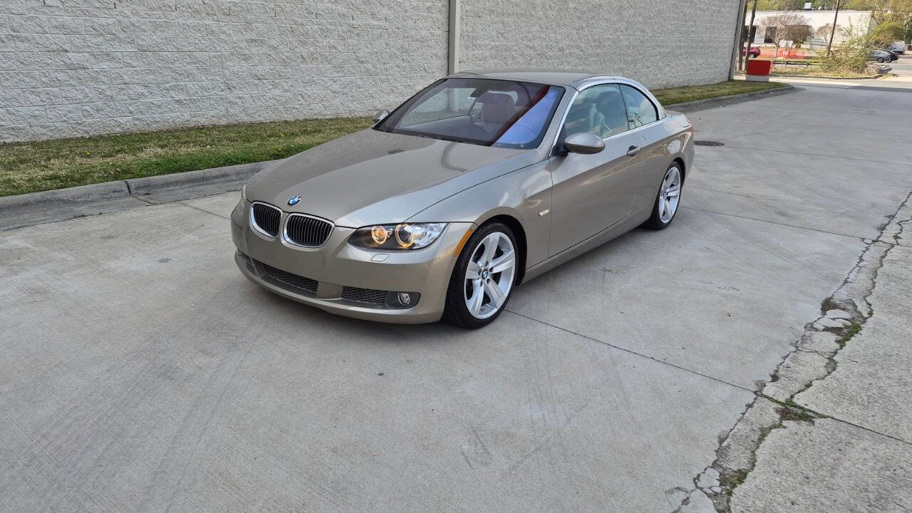 Used 2007 BMW 335i Convertible image 2