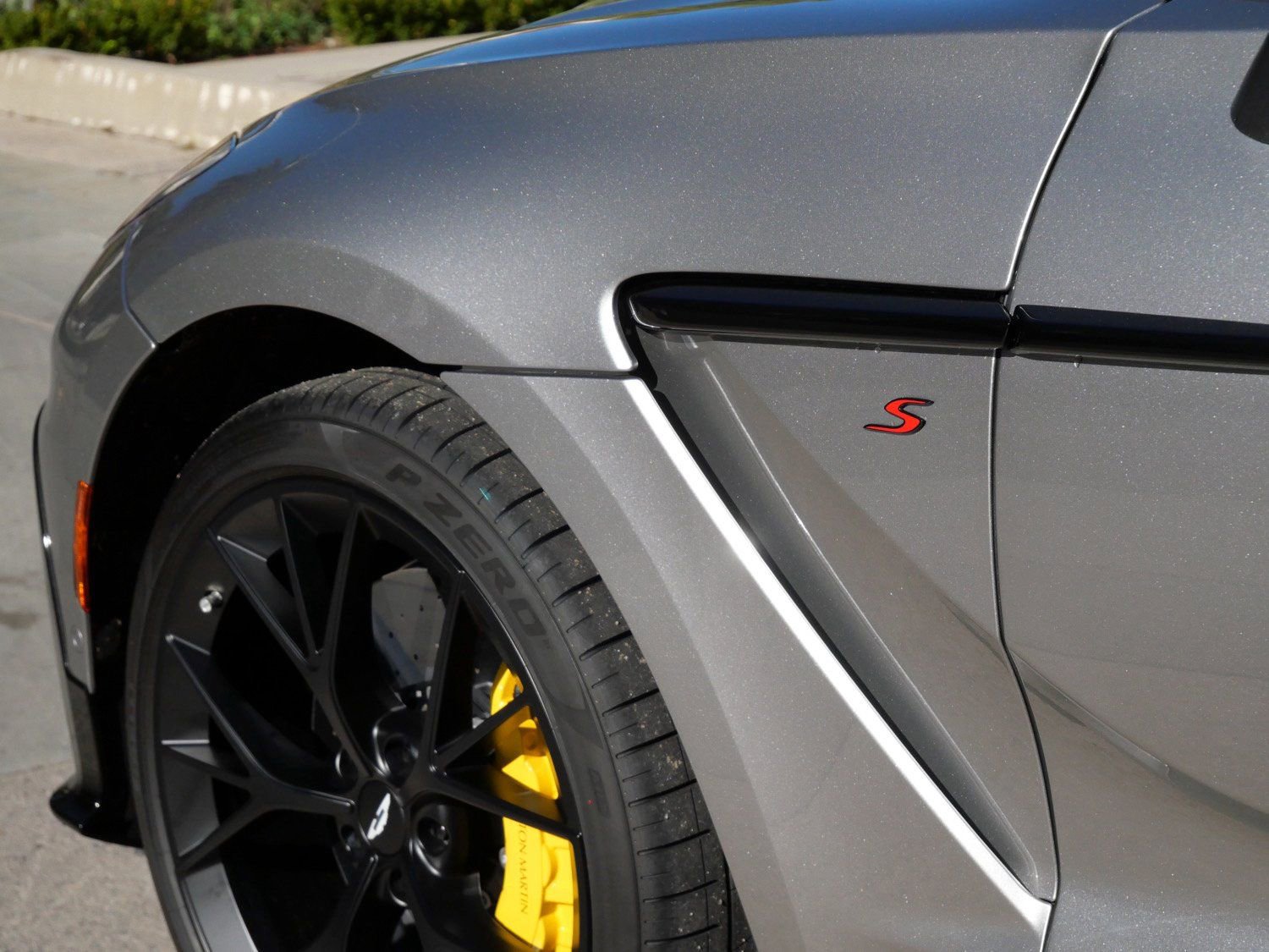 New 2026 Aston Martin DBX S AWD/4WD image 9