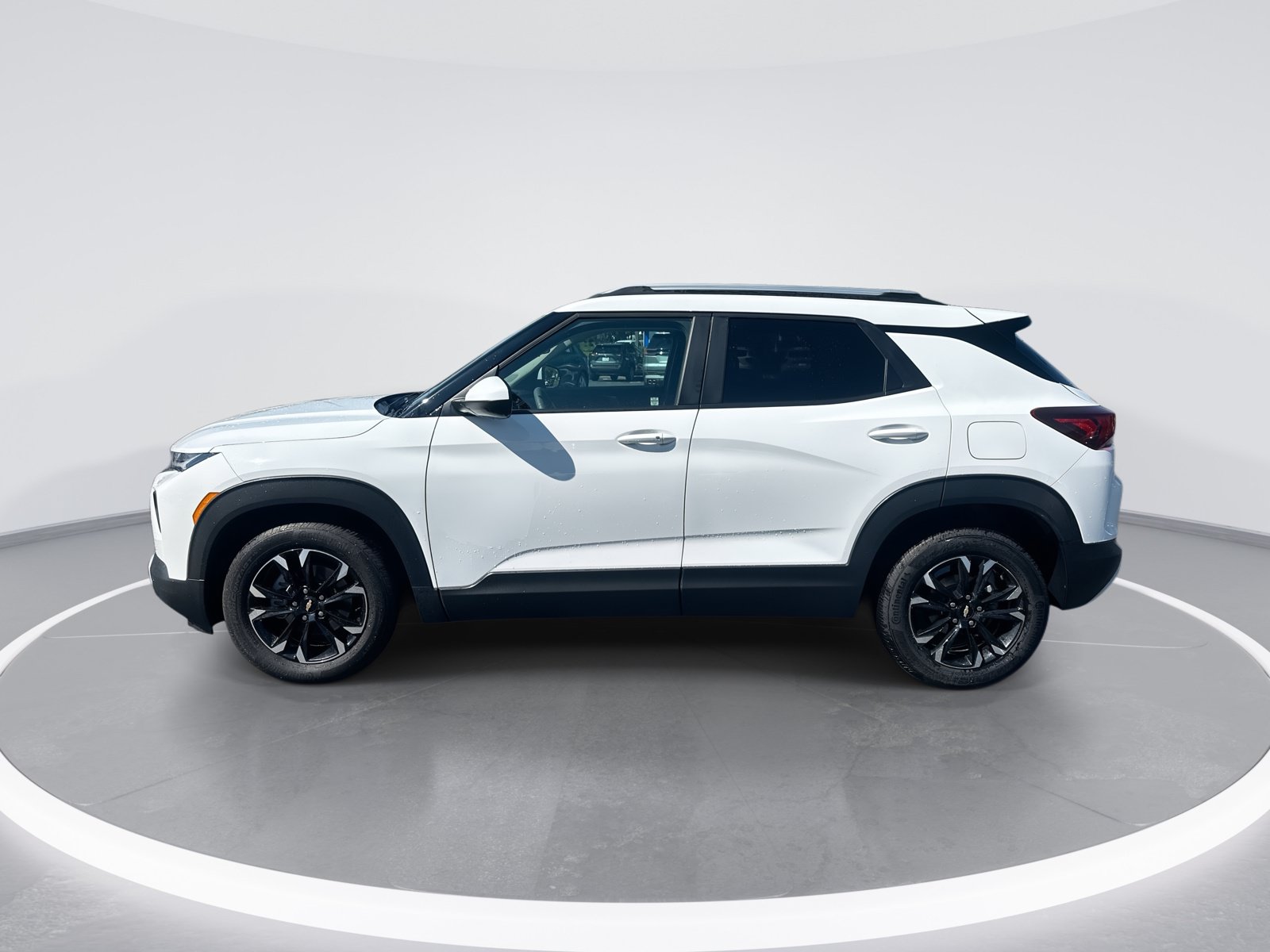 Used 2023 Chevrolet TrailBlazer LT FWD image 6