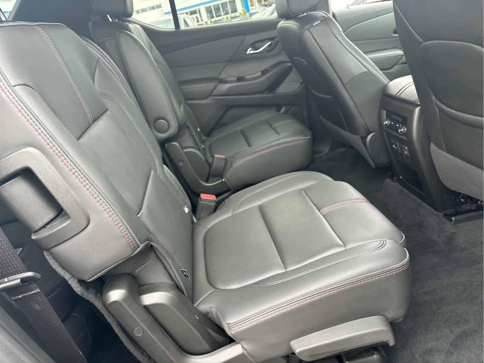 Certified 2023 Chevrolet Traverse RS w/ LPO, Floor Liner Package AWD/4WD image 24