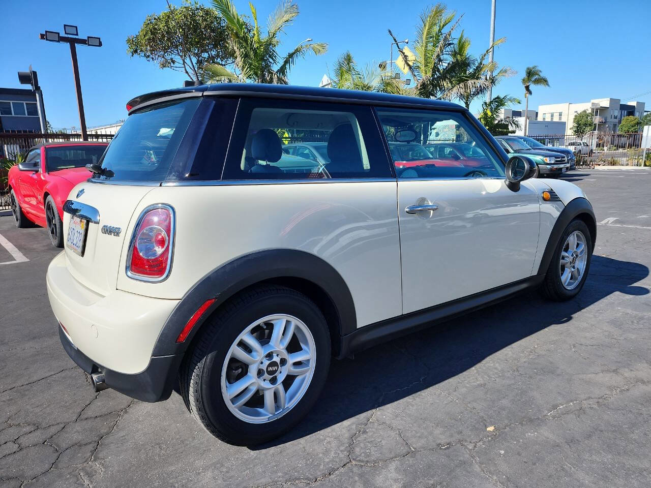 Used 2013 MINI Cooper Hardtop image 5