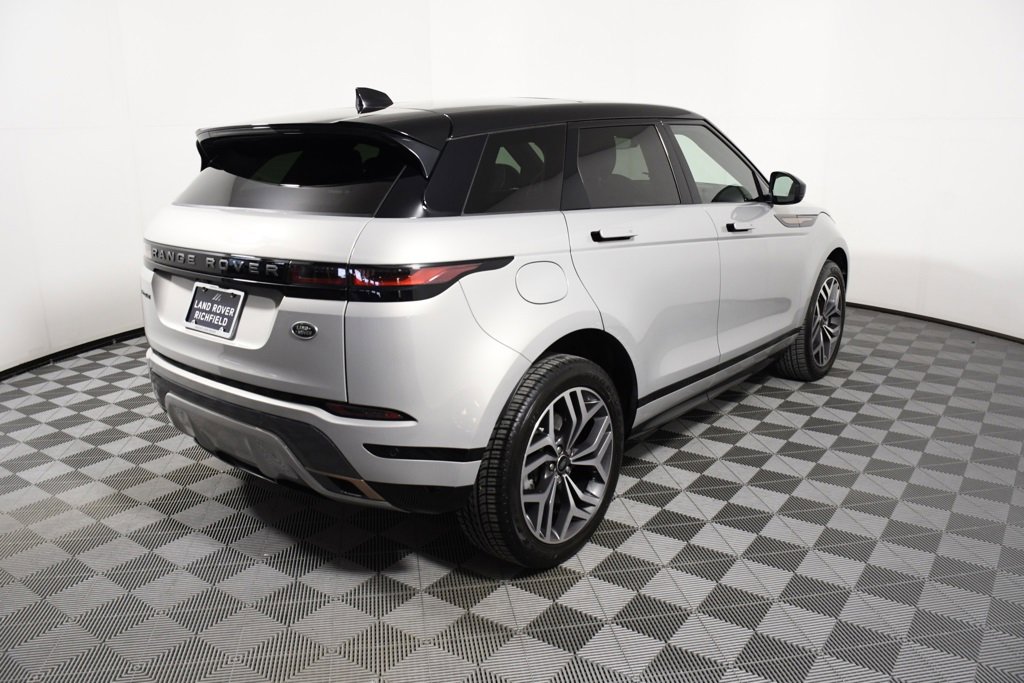 Used 2023 Land Rover Range Rover Evoque R-Dynamic SE image 6