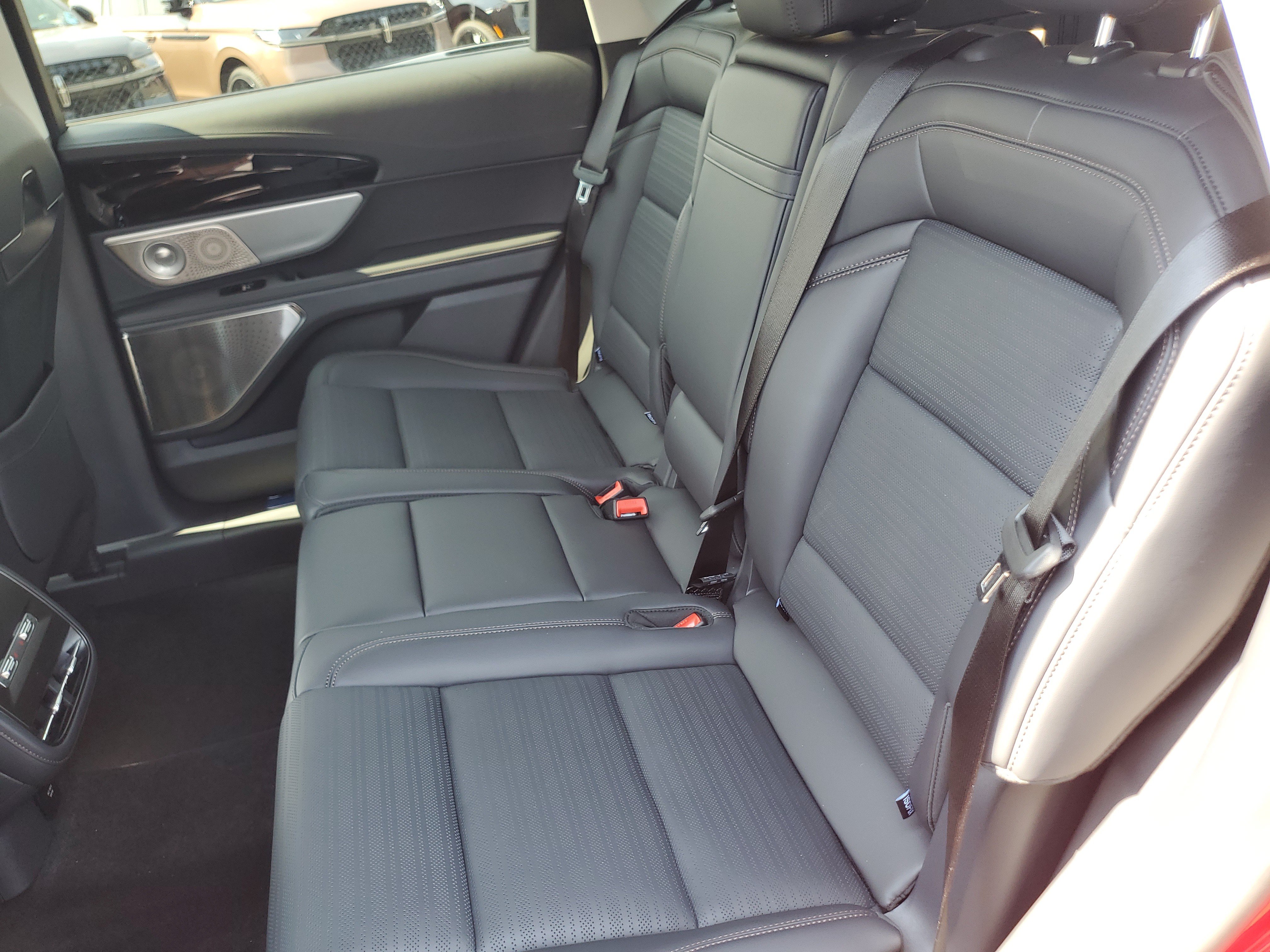 New 2026 Lincoln Nautilus Reserve AWD/4WD image 6
