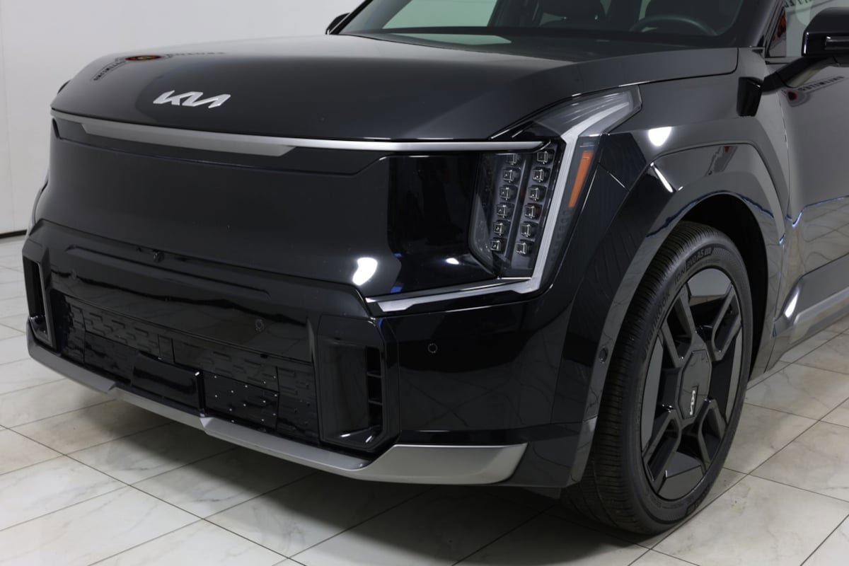 Used 2024 Kia EV9 GT-Line AWD/4WD image 47
