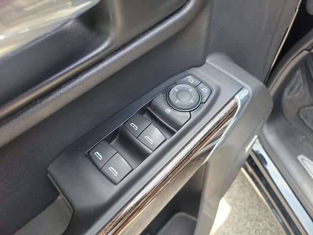 Used 2020 GMC Sierra 1500 Elevation w/ Elevation Value Package AWD/4WD image 17