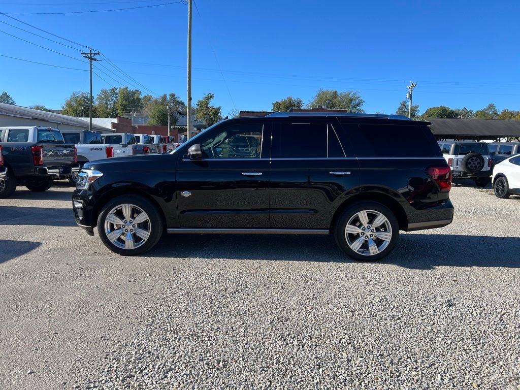 Used 2022 Ford Expedition King Ranch image 5