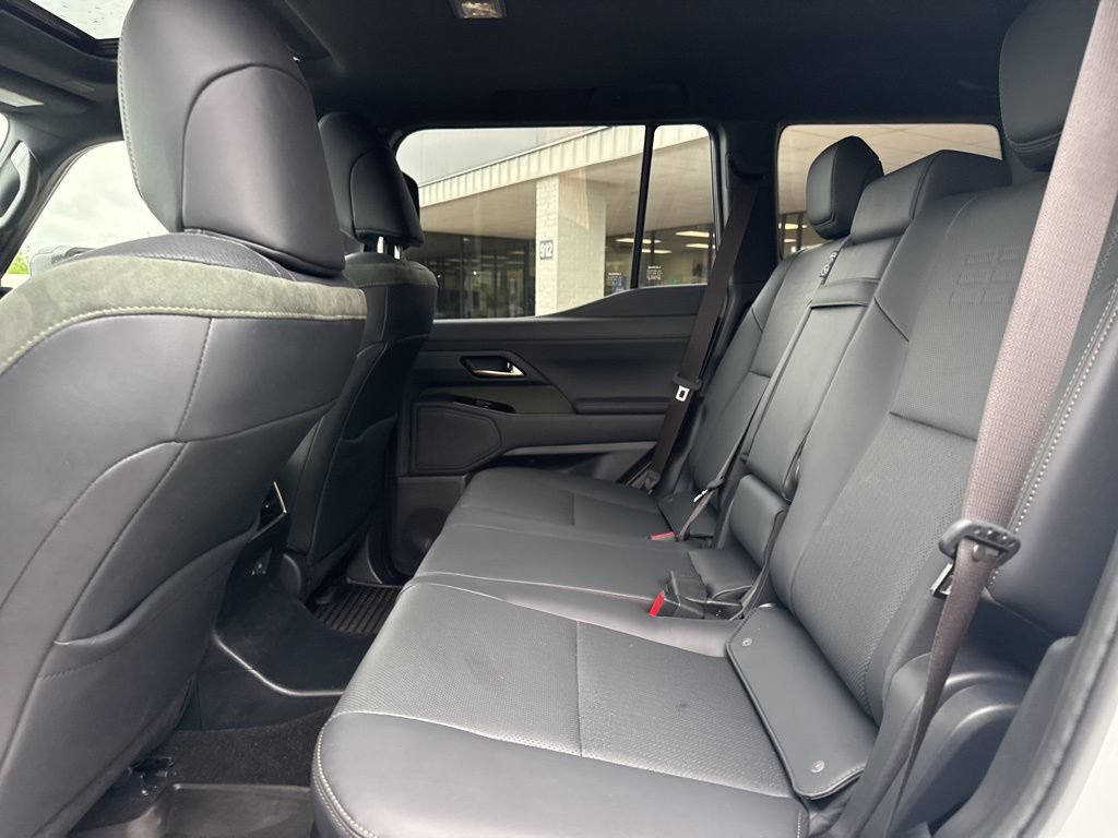 Used 2025 Lexus GX 550 AWD/4WD image 38