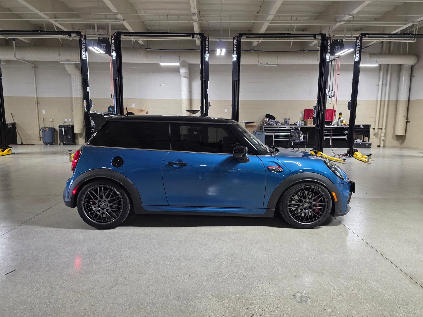 Used 2022 MINI Cooper John Cooper Works FWD image 8