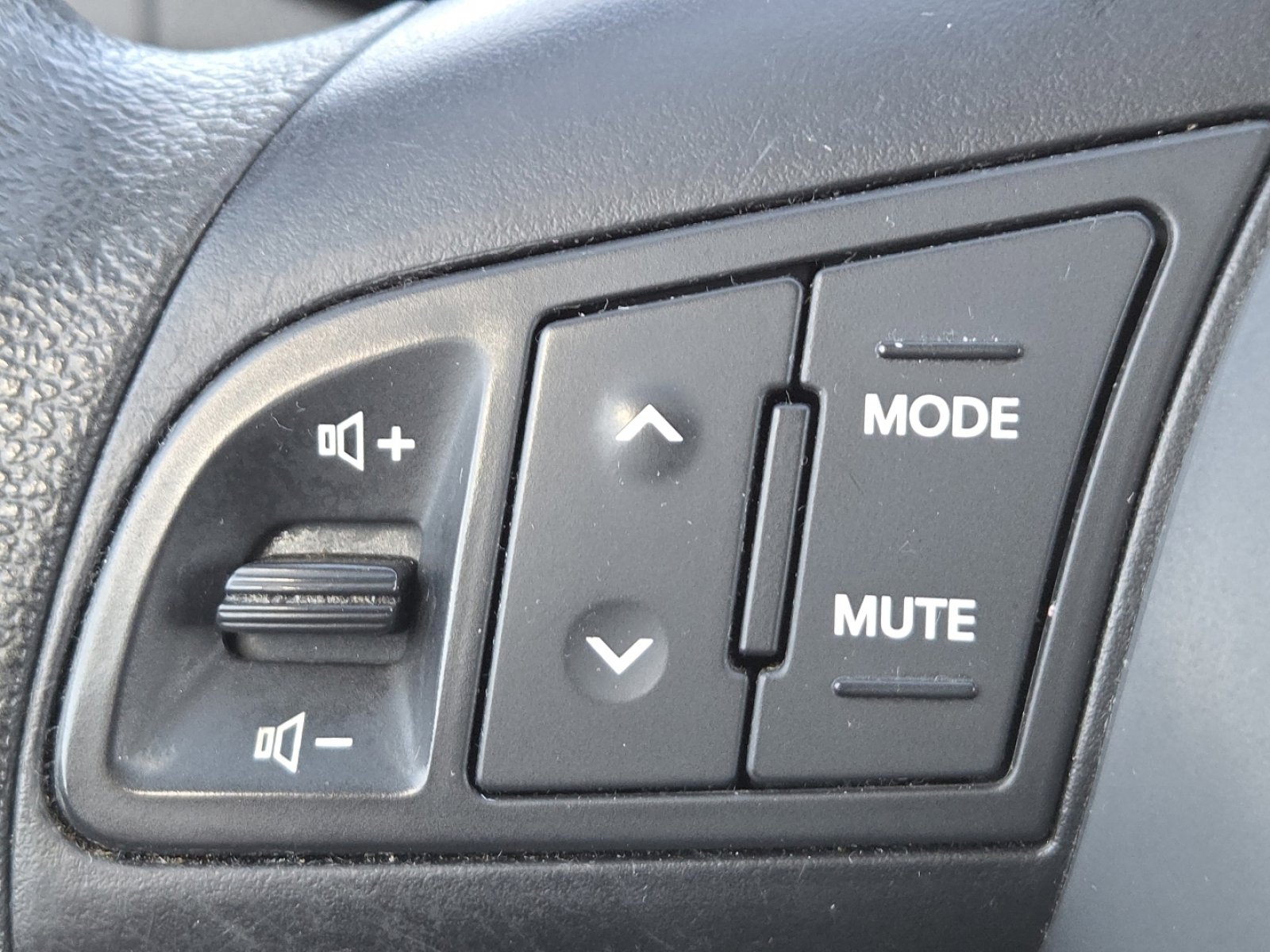 Used 2013 Kia Forte EX image 29