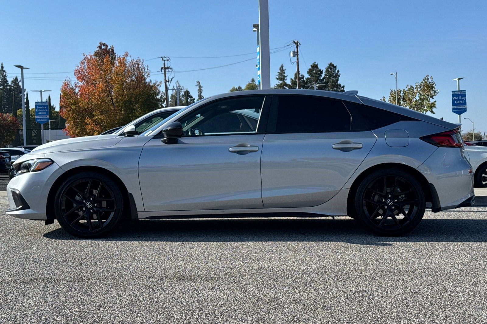 Used 2023 Honda Civic Sport image 2