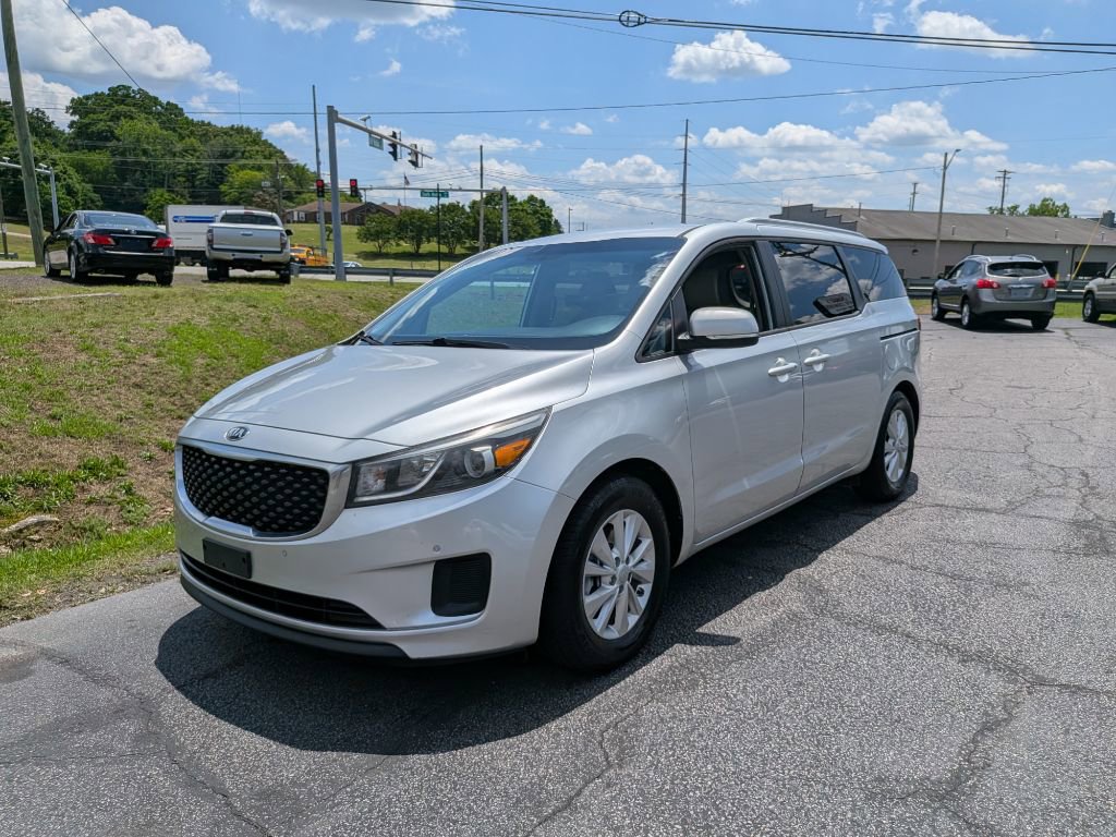 Used 2017 Kia Sedona LX w/ LX Essentials Premium Package