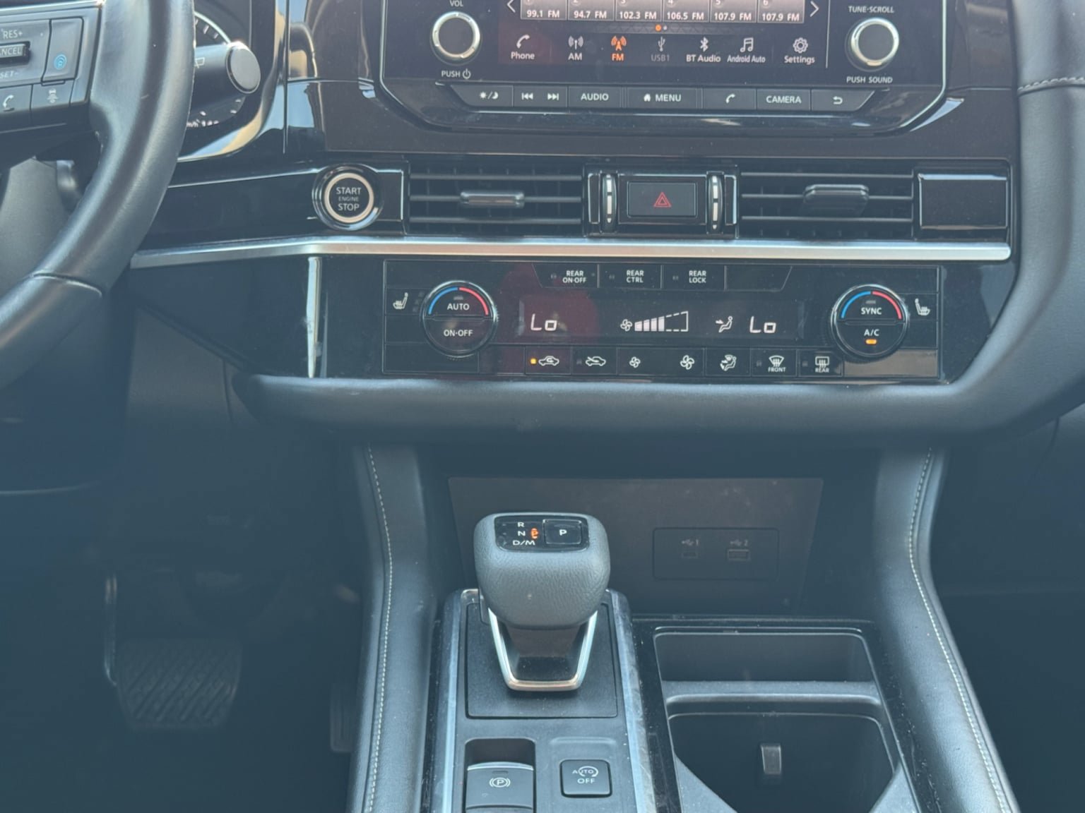 Used 2024 Nissan Pathfinder SV FWD image 15