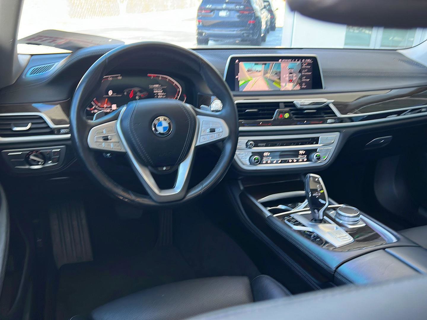 Used 2020 BMW 740i image 20