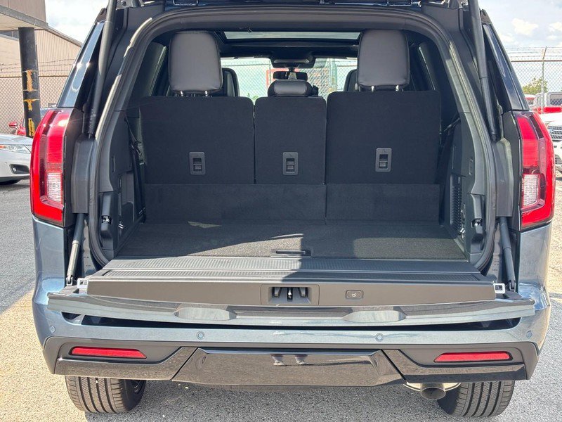 New 2027 Ford Expedition Platinum w/ Stealth Performance Package AWD/4WD image 11