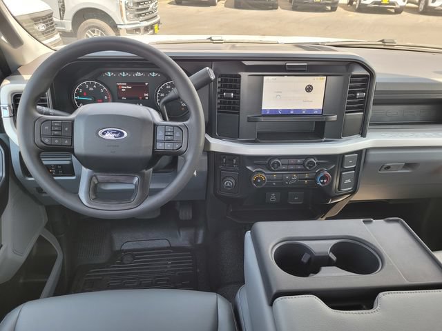 New 2026 Ford F250 XL w/ XL Chrome Package RWD image 7