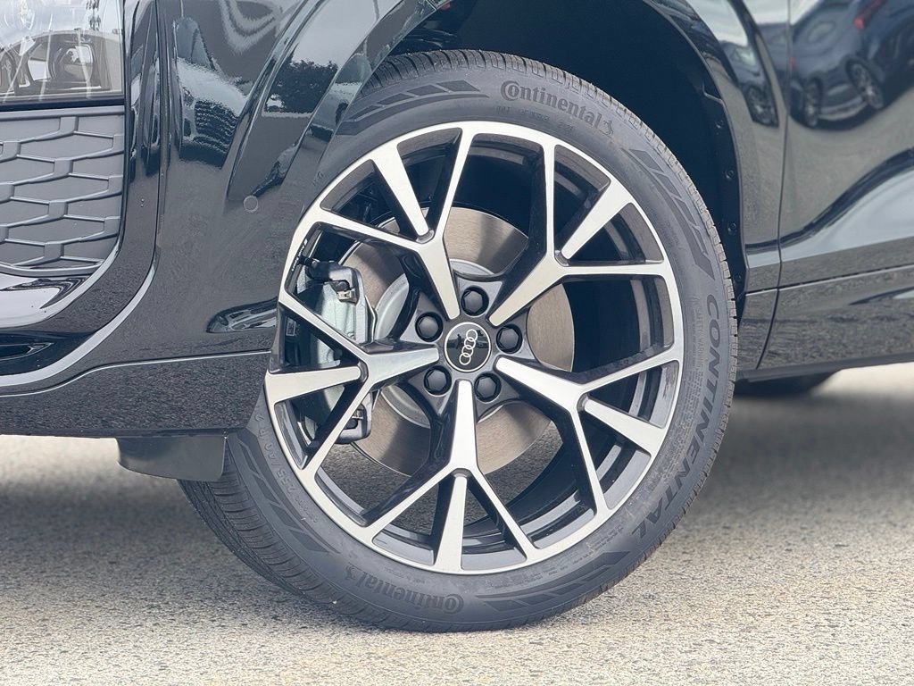 New 2026 Audi Q3 quattro 2.0T AWD/4WD image 2
