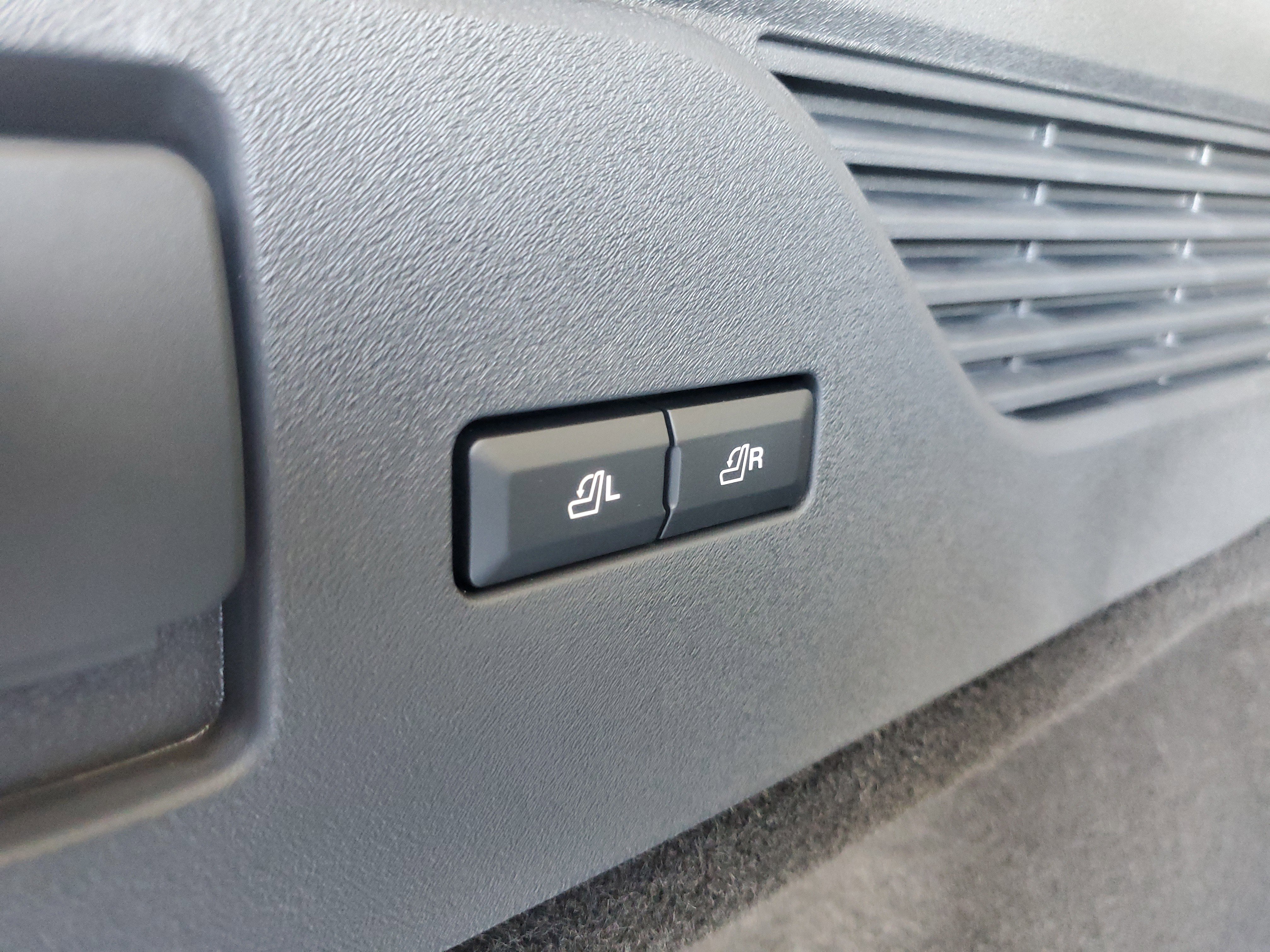 New 2026 Lincoln Nautilus Reserve w/ Jet Appearance Package image 33