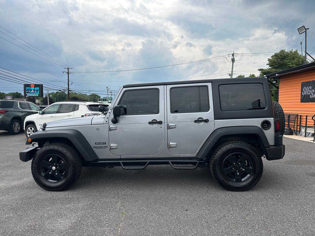 Used 2016 Jeep Wrangler Unlimited Sport w/ Quick Order Package 24S AWD/4WD image 8