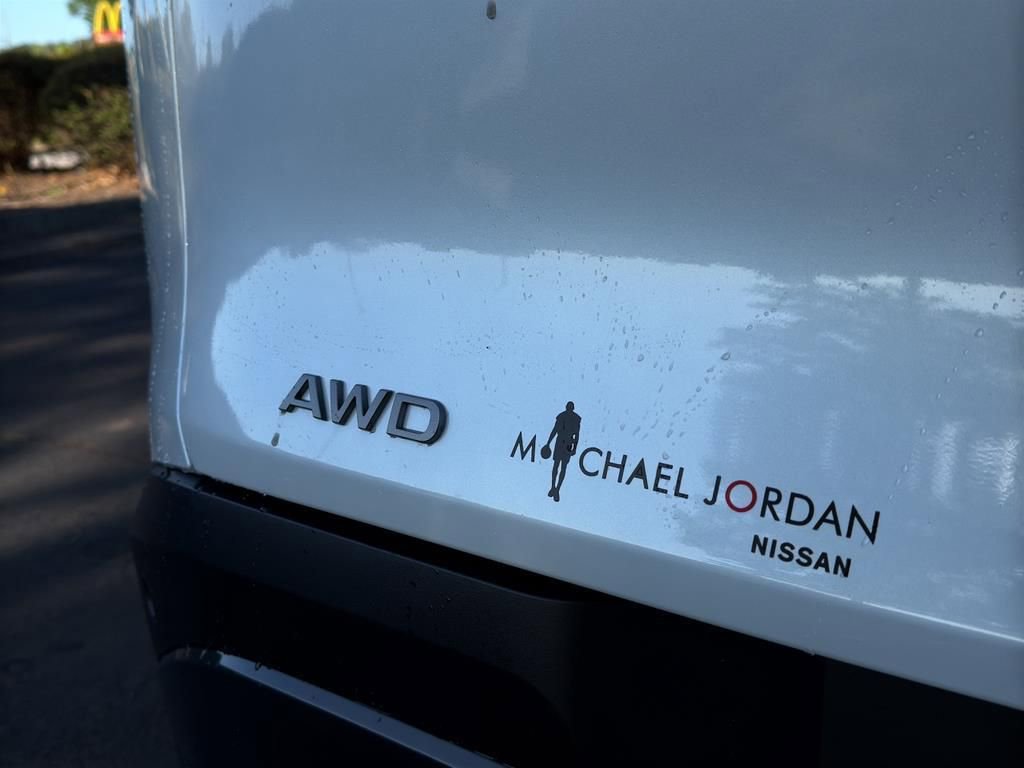 New 2026 Nissan Murano SL image 15