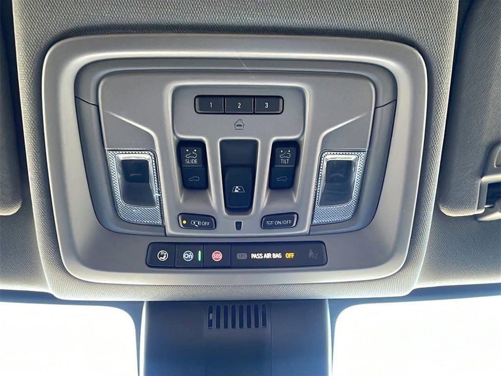 New 2025 GMC Sierra 2500 Denali w/ Denali Reserve Package image 24