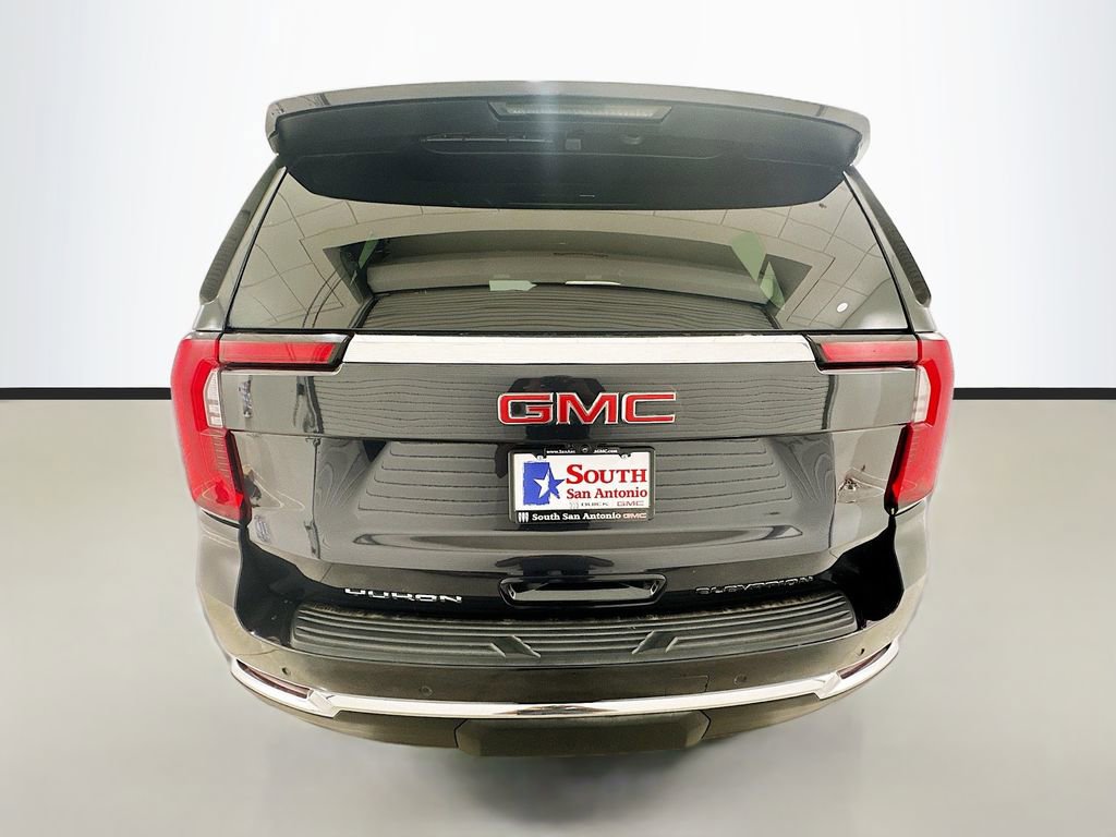Used 2025 GMC Yukon Elevation image 6