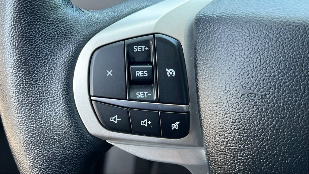 Used 2023 Ford Explorer XLT w/ Equipment Group 202A AWD/4WD image 17