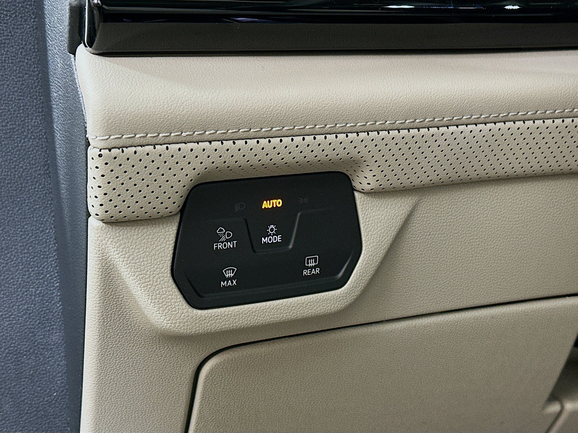 New 2026 Volkswagen Atlas SE AWD/4WD image 10
