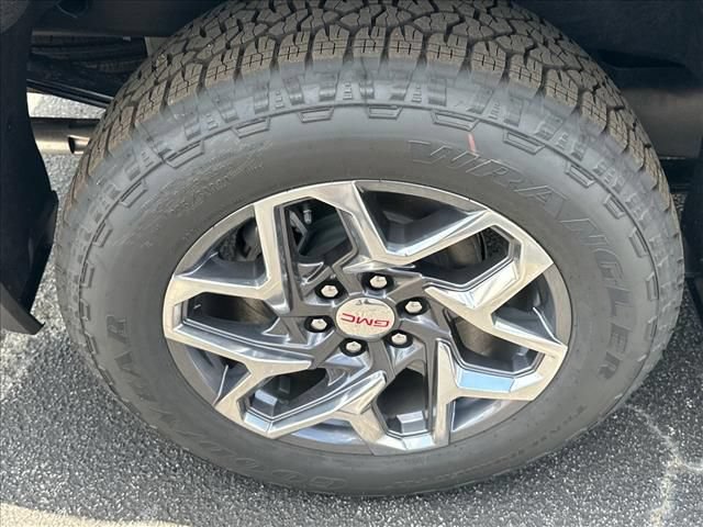 New 2026 GMC Sierra 1500 SLT w/ SLT Premium Plus Package AWD/4WD image 16