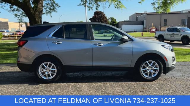 Used 2024 Chevrolet Equinox LT w/ LPO, Floor Liner Package FWD image 9
