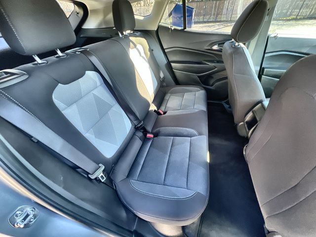 Certified 2025 Chevrolet Trax LS w/ LS Convenience Package image 25