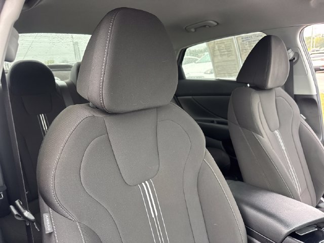 Used 2023 Hyundai Elantra SEL w/ Convenience Package FWD image 32