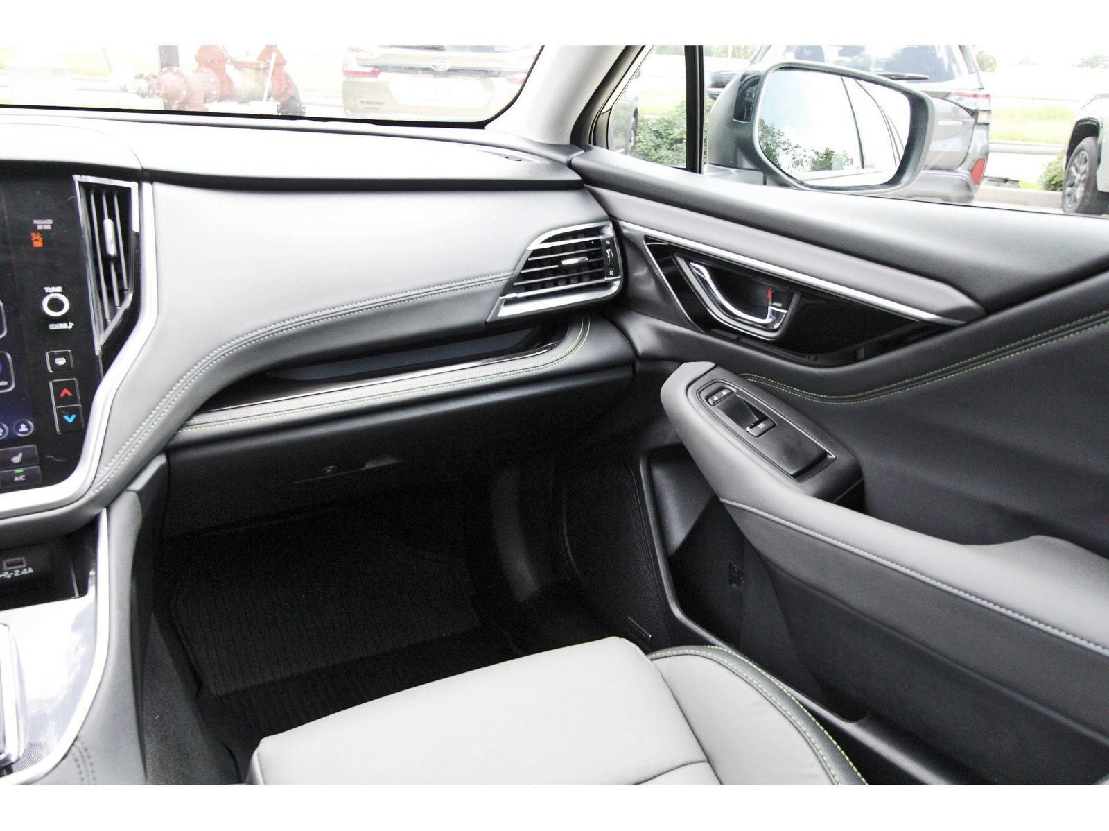 Used 2024 Subaru Outback Onyx Edition AWD/4WD image 9