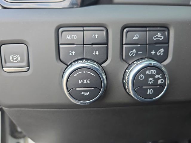 Used 2023 GMC Sierra 1500 AT4 w/ AT4 Premium Package image 23